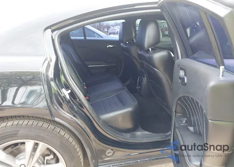 2014 Dodge Charger R/T Plus z USA, uszkodzony, nr VIN 2C3CDXDT7EH296480